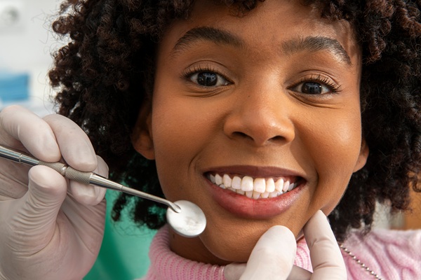 Teeth Straightening Options From A Cosmetic Dentist